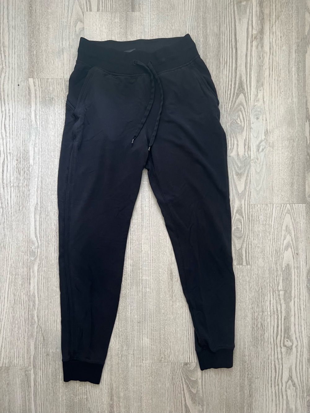 Lululemon Women’s joggers